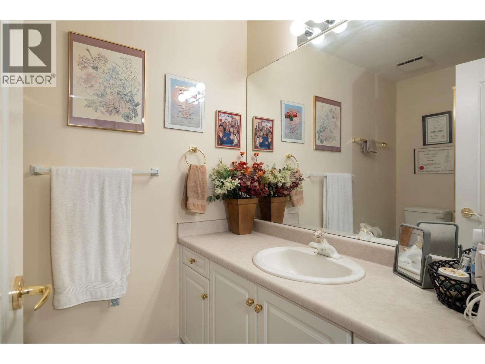 3301 Centennial Drive Unit# 407, Vernon, BC