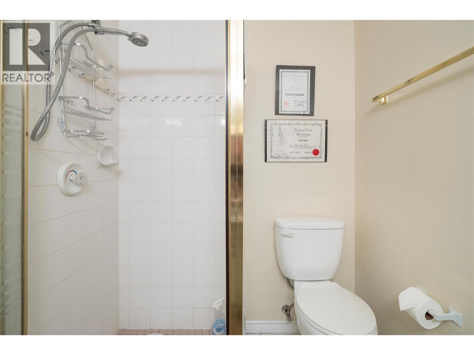 3301 Centennial Drive Unit# 407, Vernon, BC