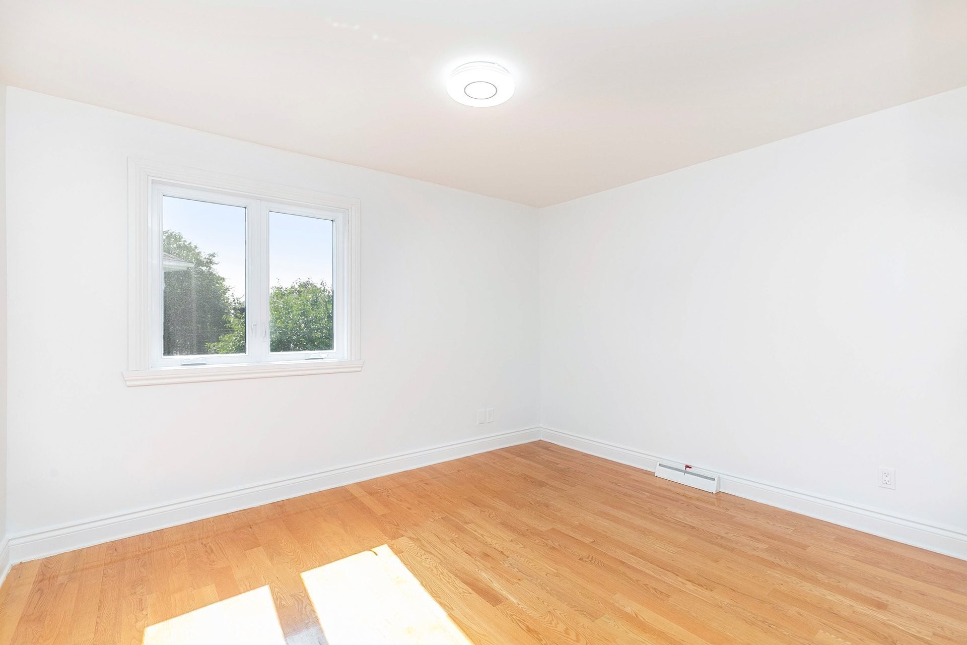 Chambre à coucher - 97 Rue Chatillon, Dollard-Des-Ormeaux, QC