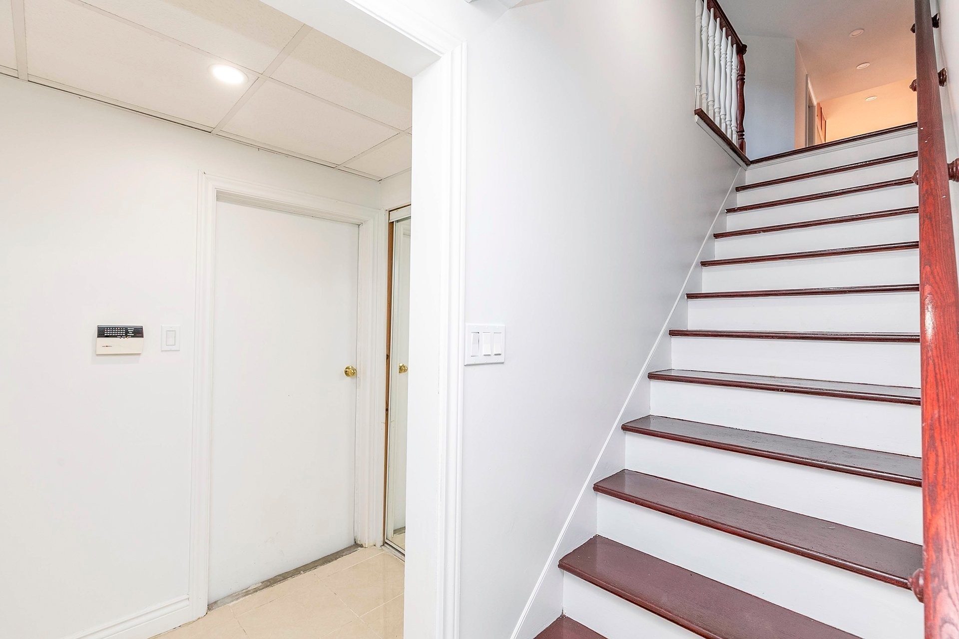 Sous-sol - 97 Rue Chatillon, Dollard-Des-Ormeaux, QC