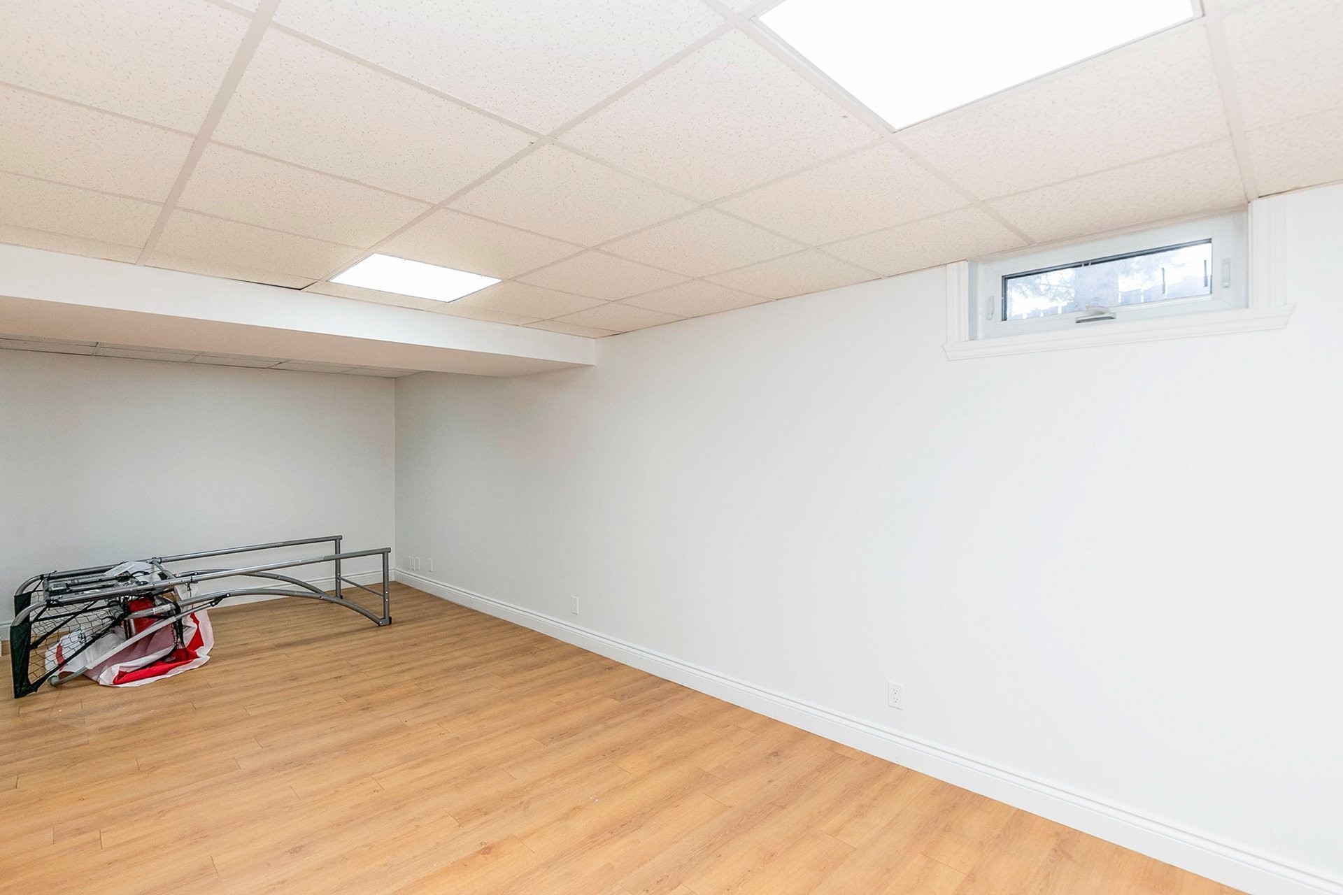 Sous-sol - 97 Rue Chatillon, Dollard-Des-Ormeaux, QC
