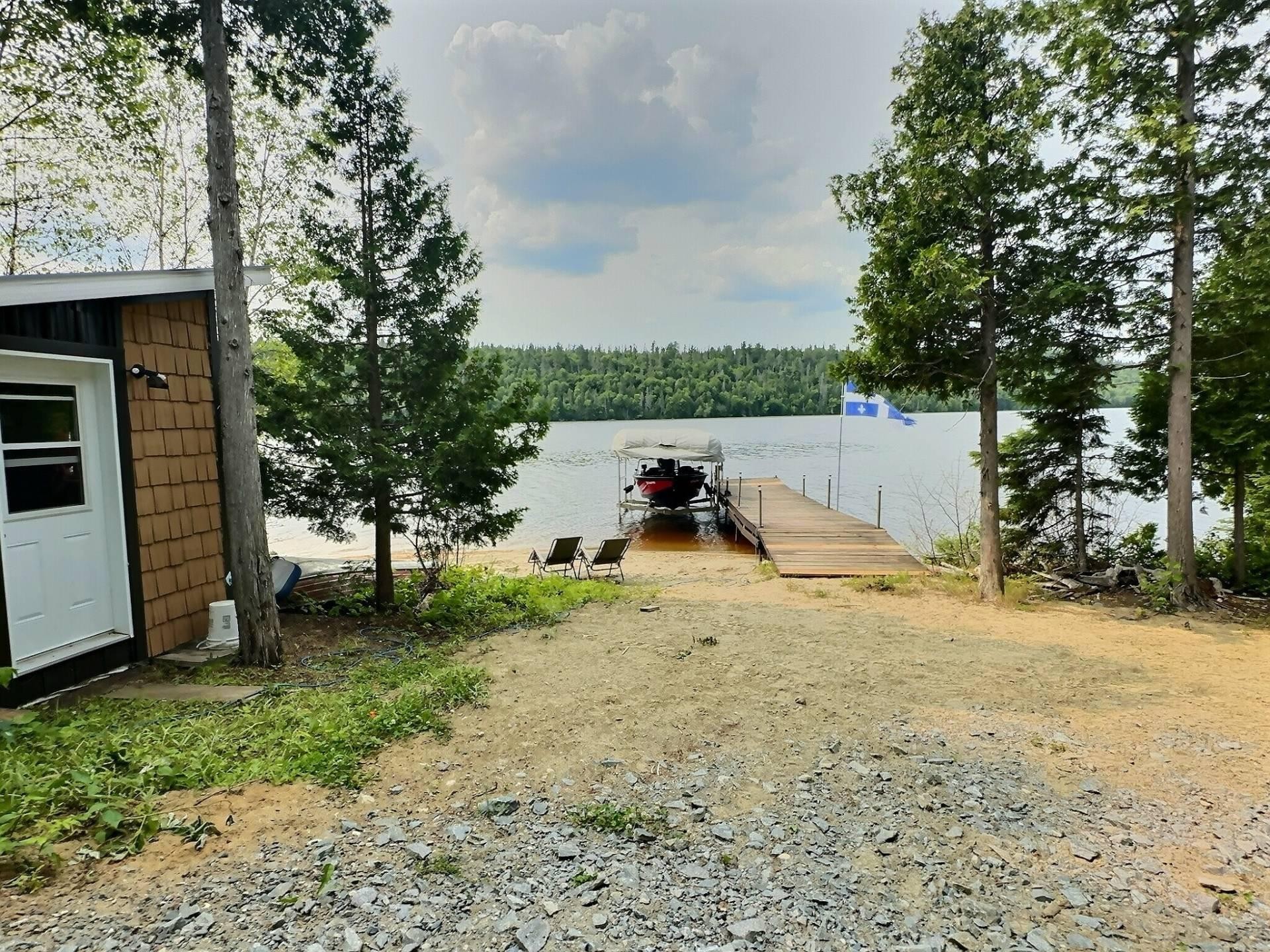 Waterfront - 2225 Ch. De Grassy Narrow, Moffet, QC
