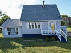 16 Rosewood Avenue Glace Bay, NS B1A 2Y3