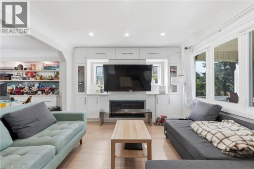 285 Beach Boulevard, Hamilton, ON 