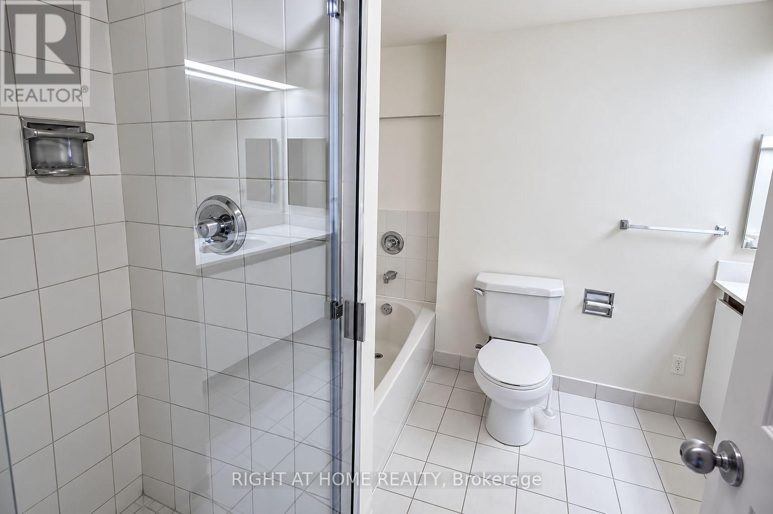 3110 - 77 Harbour Square, Toronto, ON