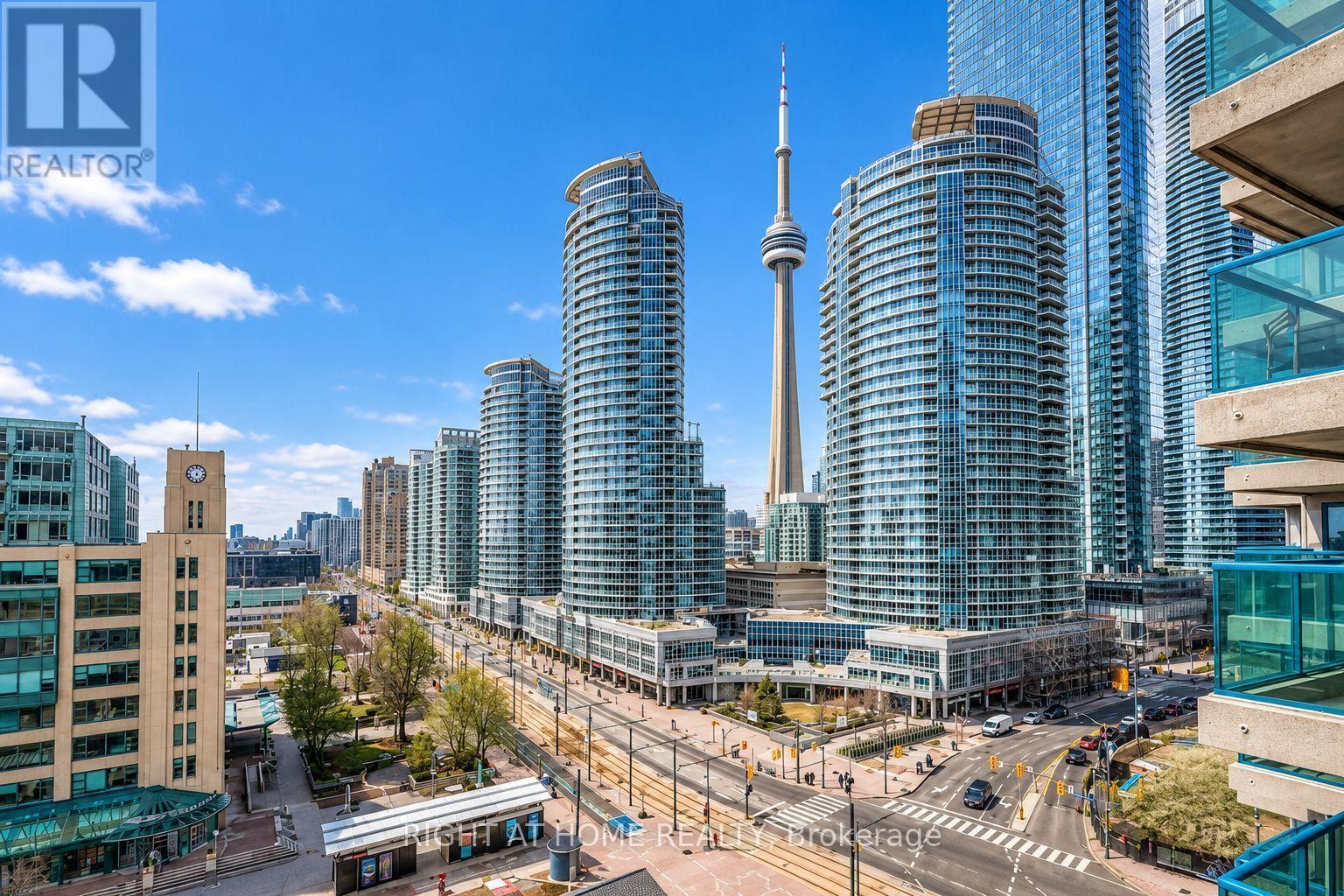 CN Tower & Lake Views! - 3110 - 77 Harbour Square, Toronto, ON