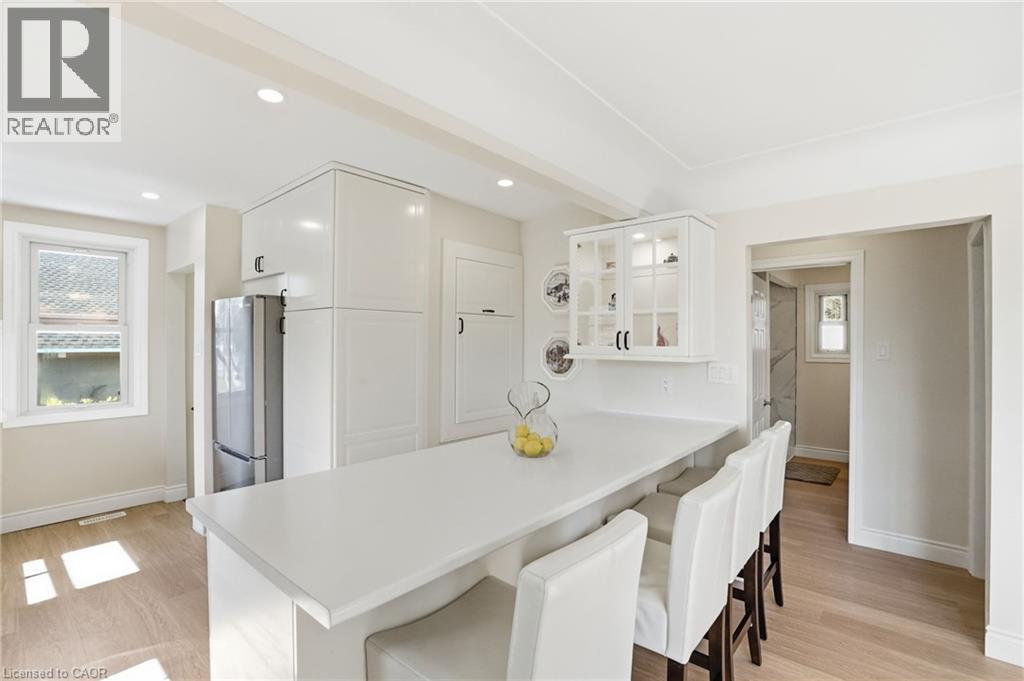 894 Garth Street, Hamilton, ON