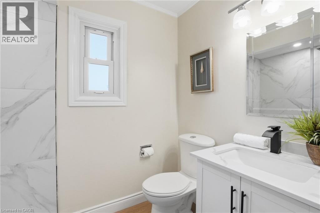 894 Garth Street, Hamilton, ON