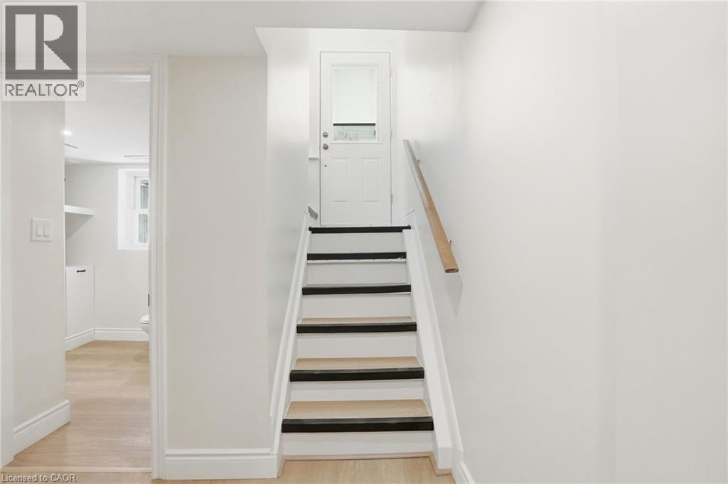 894 Garth Street, Hamilton, ON