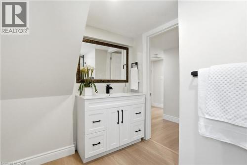 894 Garth Street, Hamilton, ON 