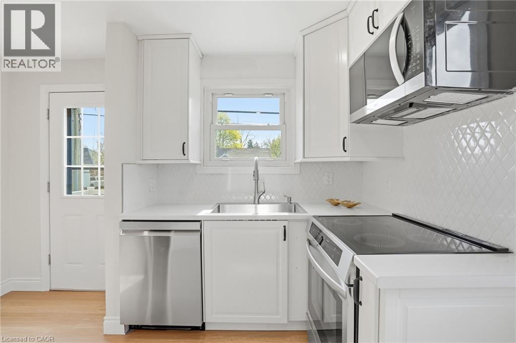 894 Garth Street, Hamilton, ON
