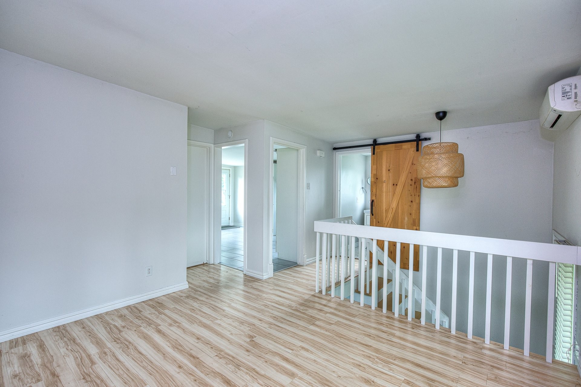 Interior - 771 Rue Julien, Laval (Sainte-Dorothée), QC