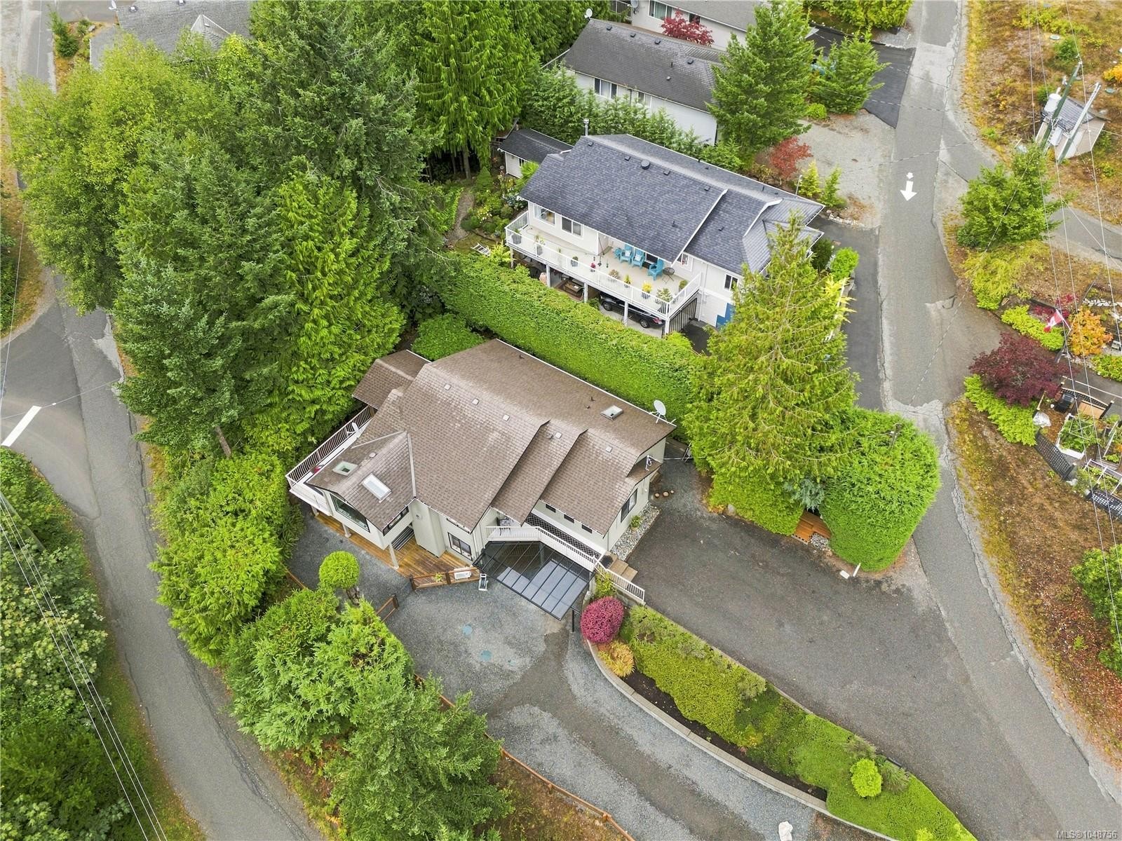 1676 Lailah'S Loop, Qualicum Beach, BC