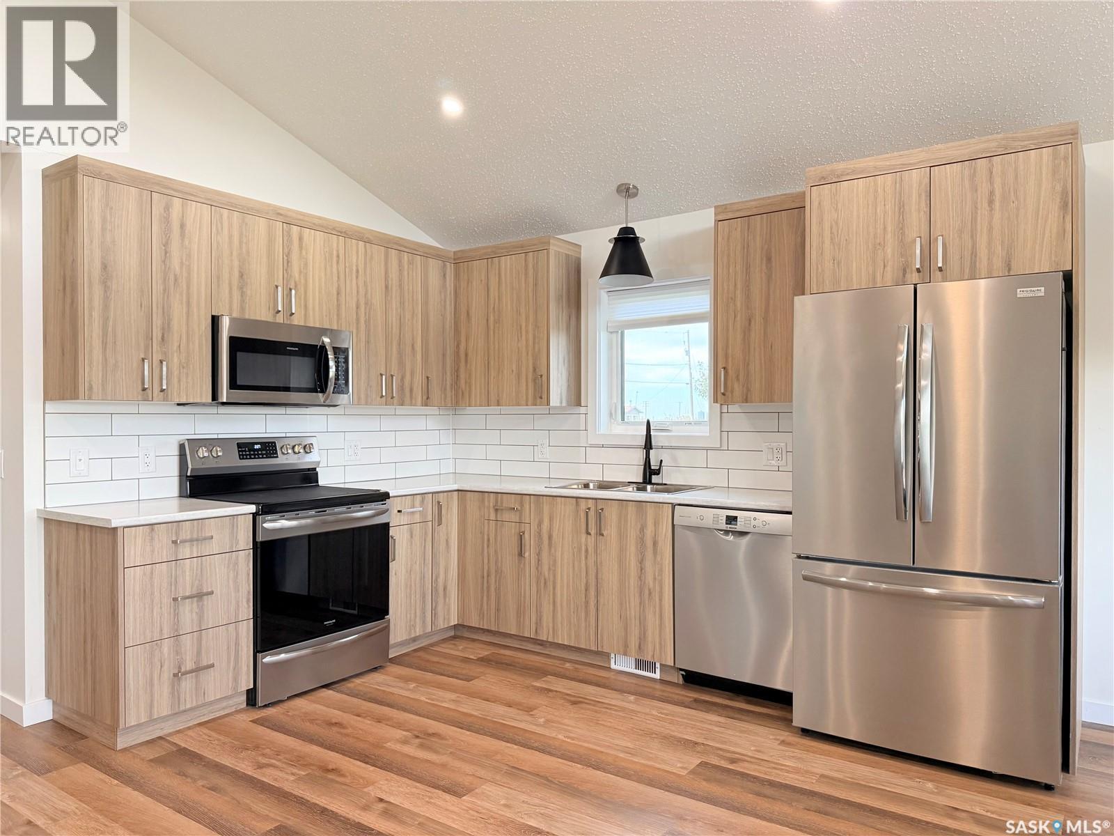 337 Railway Avenue, Broderick, SK