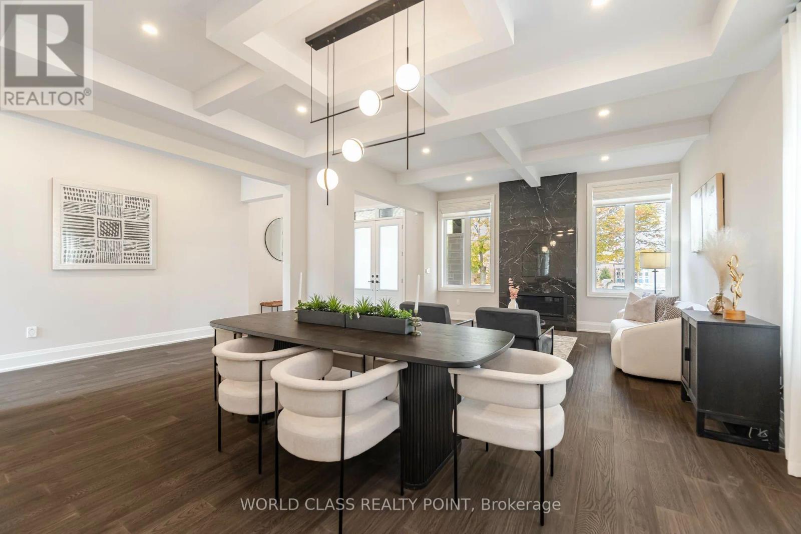 560 Woodview Road, Burlington, ON