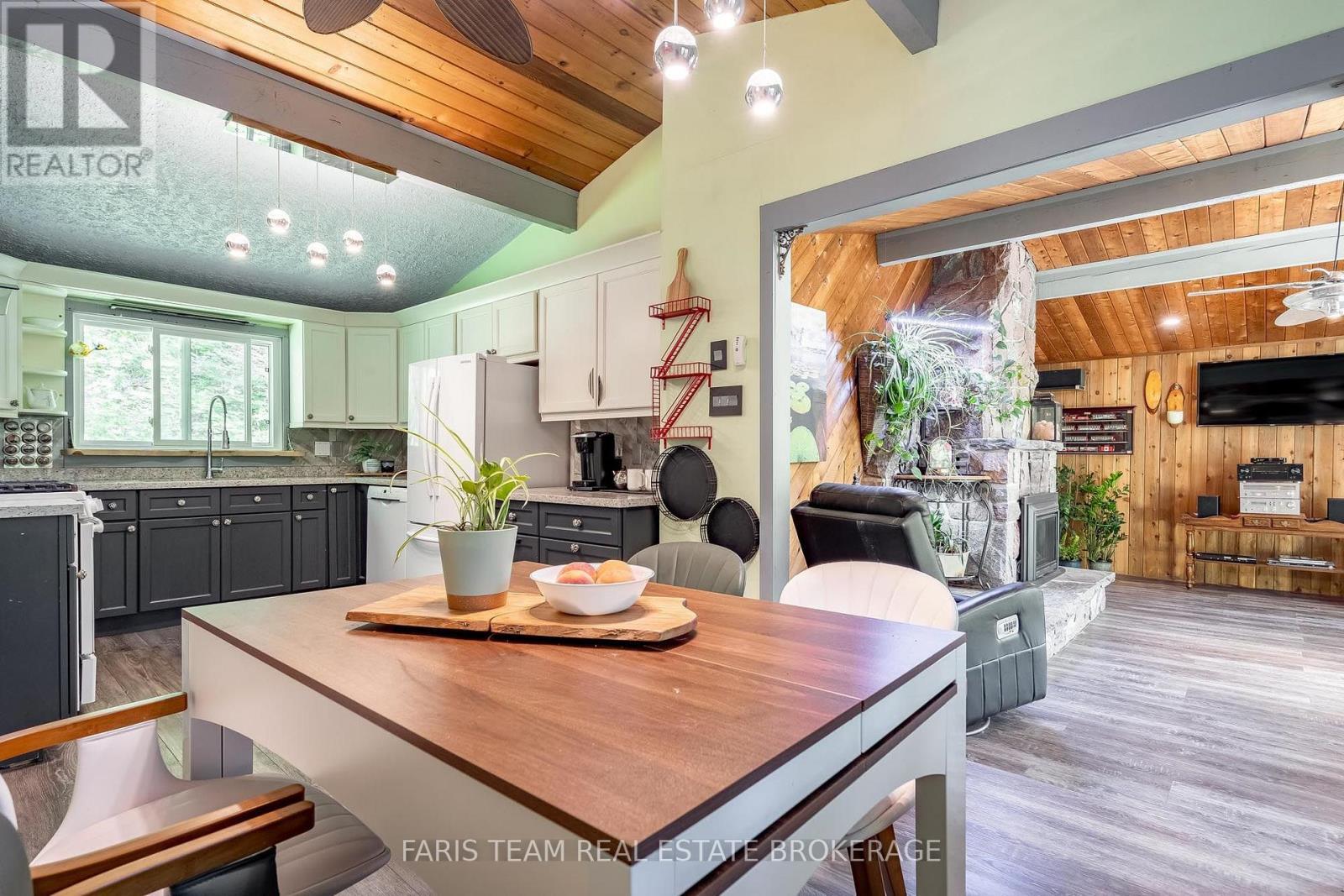 103 Silver Birch Drive, Tiny, ON