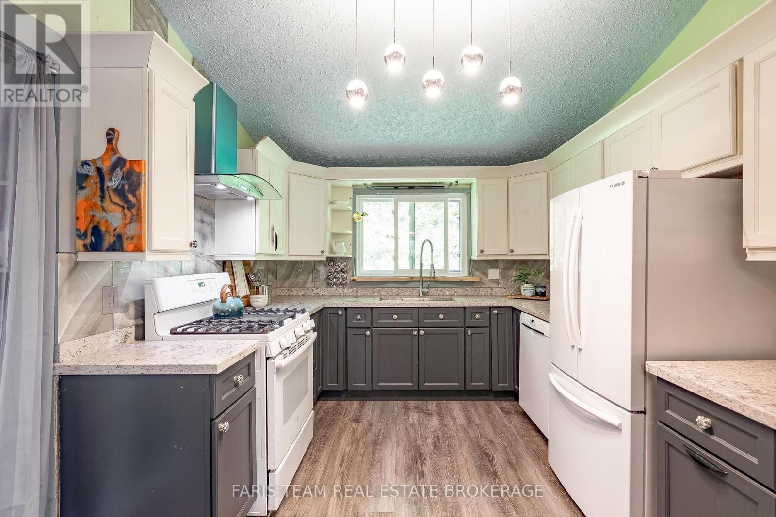 103 Silver Birch Drive, Tiny, ON