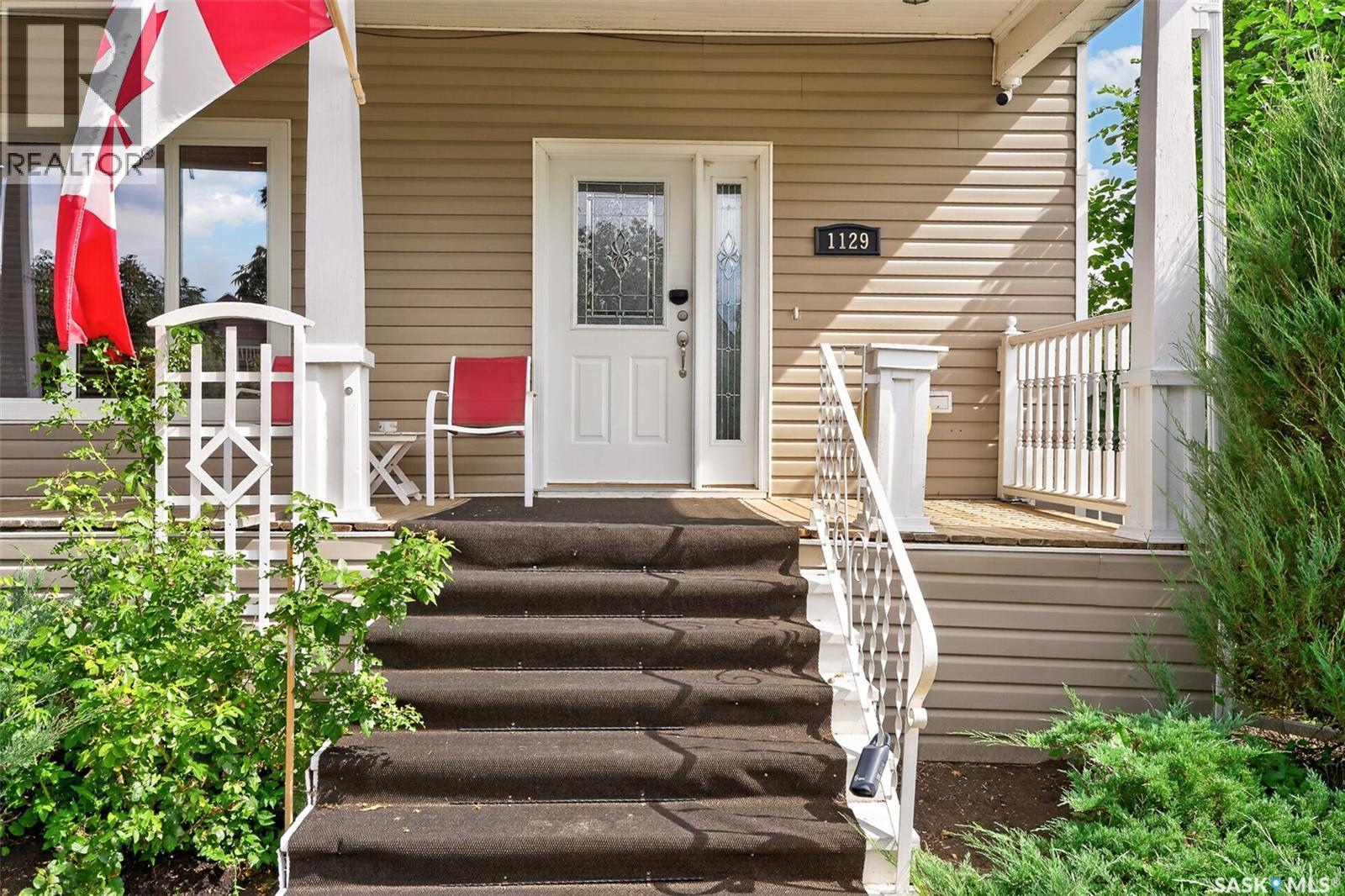 1129 1St Avenue Ne, Moose Jaw, SK