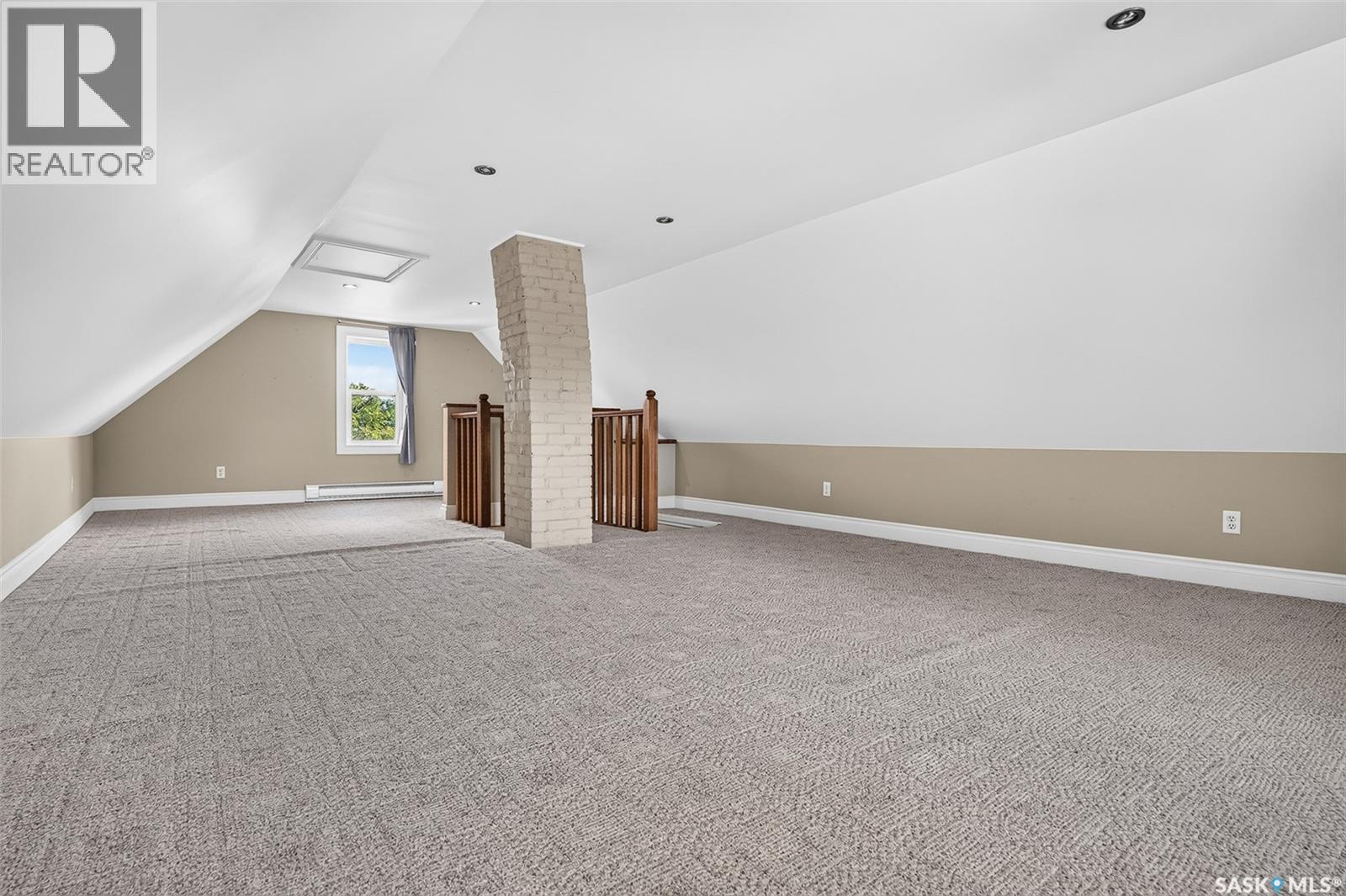 1129 1St Avenue Ne, Moose Jaw, SK