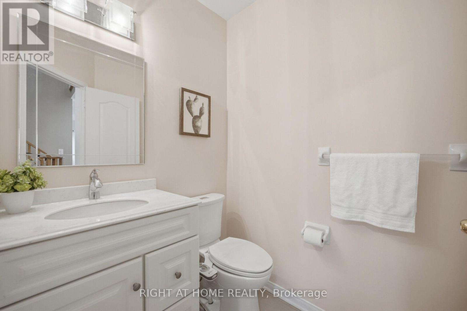 Washroom - 975 Mantle Crescent, Mississauga, ON