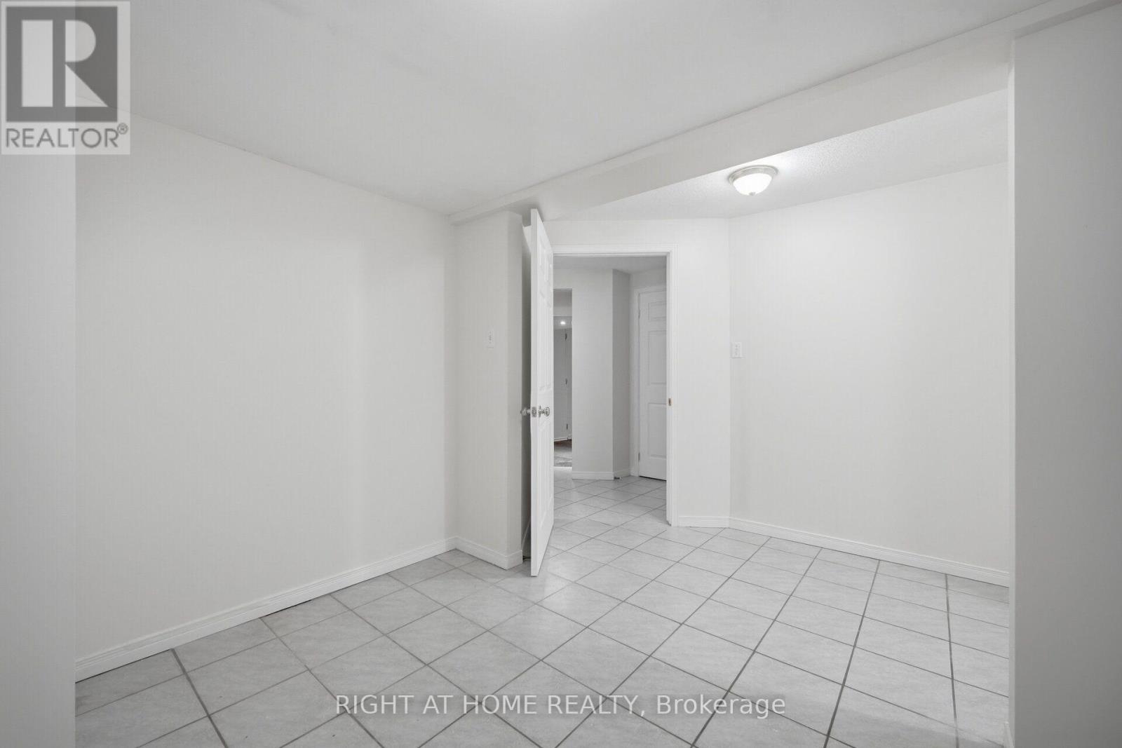 Basement area (other)/Living Room - 975 Mantle Crescent, Mississauga, ON