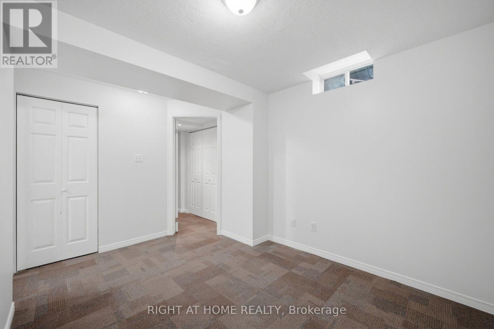 Room in Bsmt - 975 Mantle Crescent, Mississauga, ON