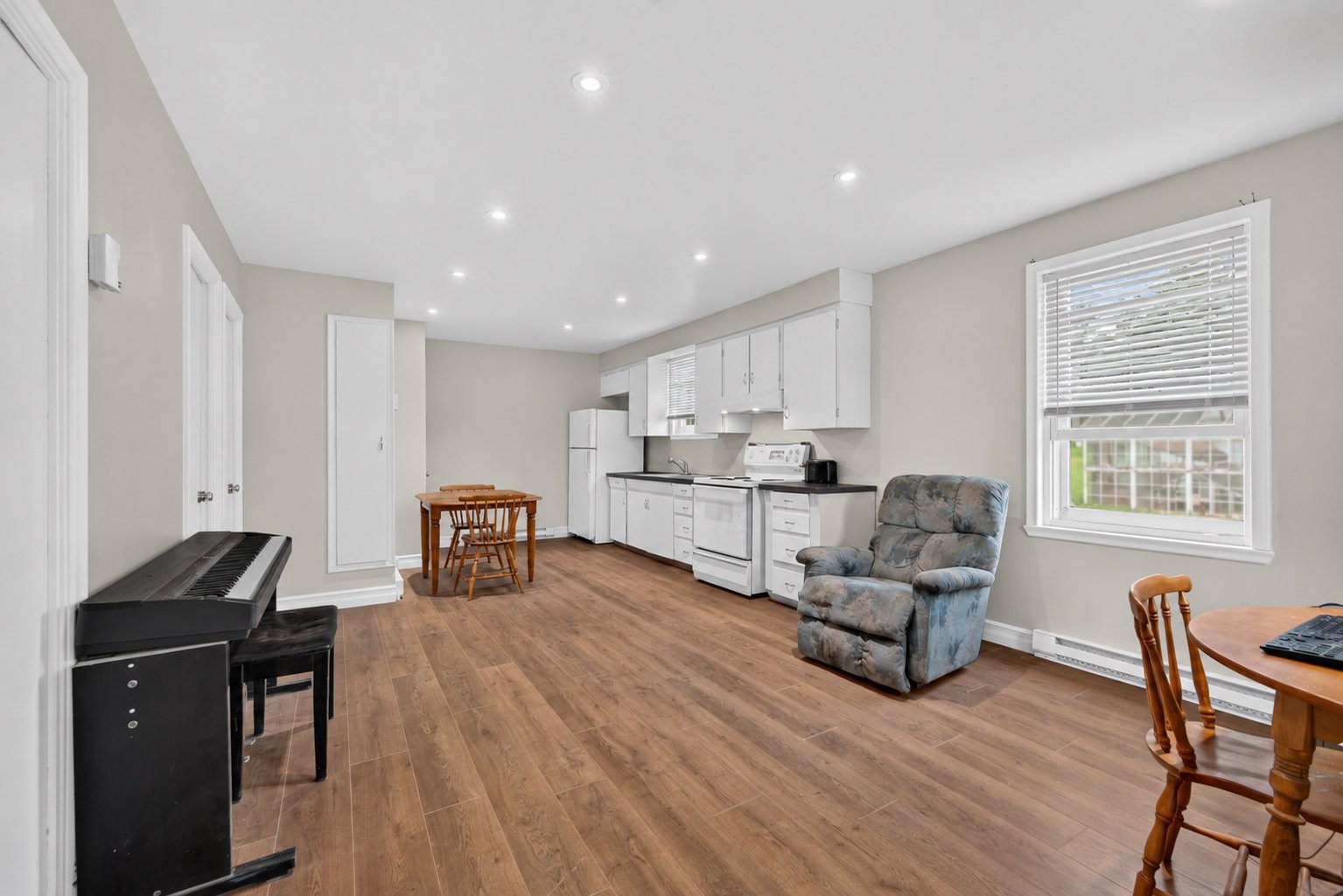 Living Room - 160 Route Elgin S., Saint-Pamphile, QC
