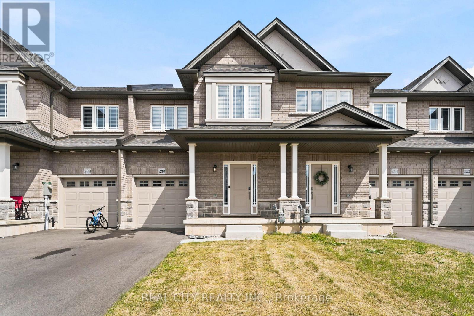 236 Rockledge Drive, Hamilton, ON