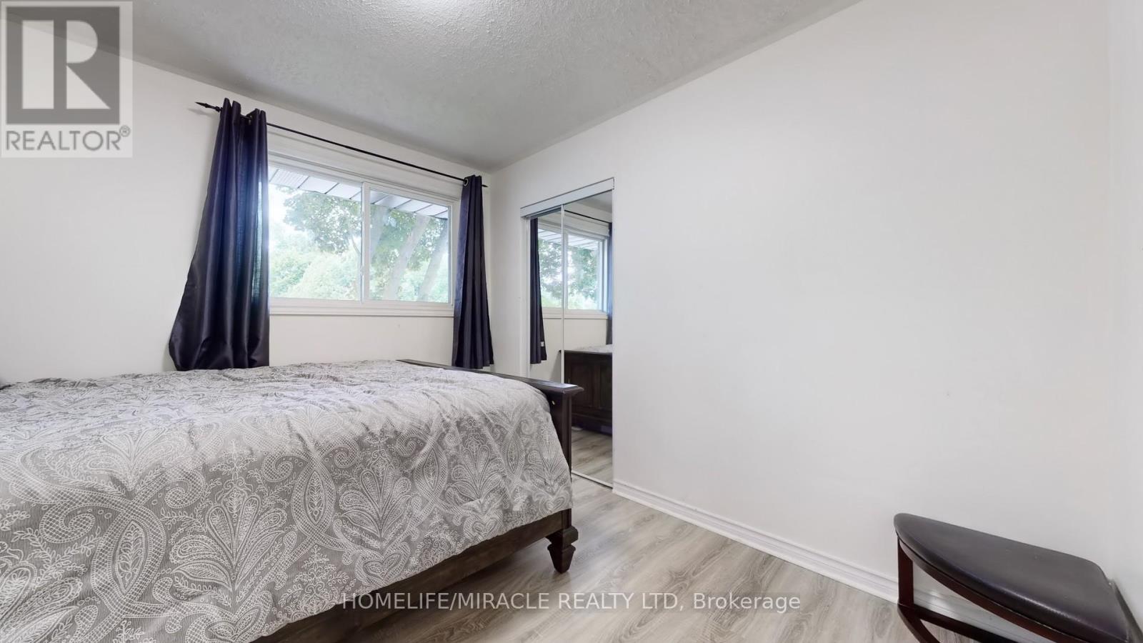 374 Book Road, Grimsby, ON