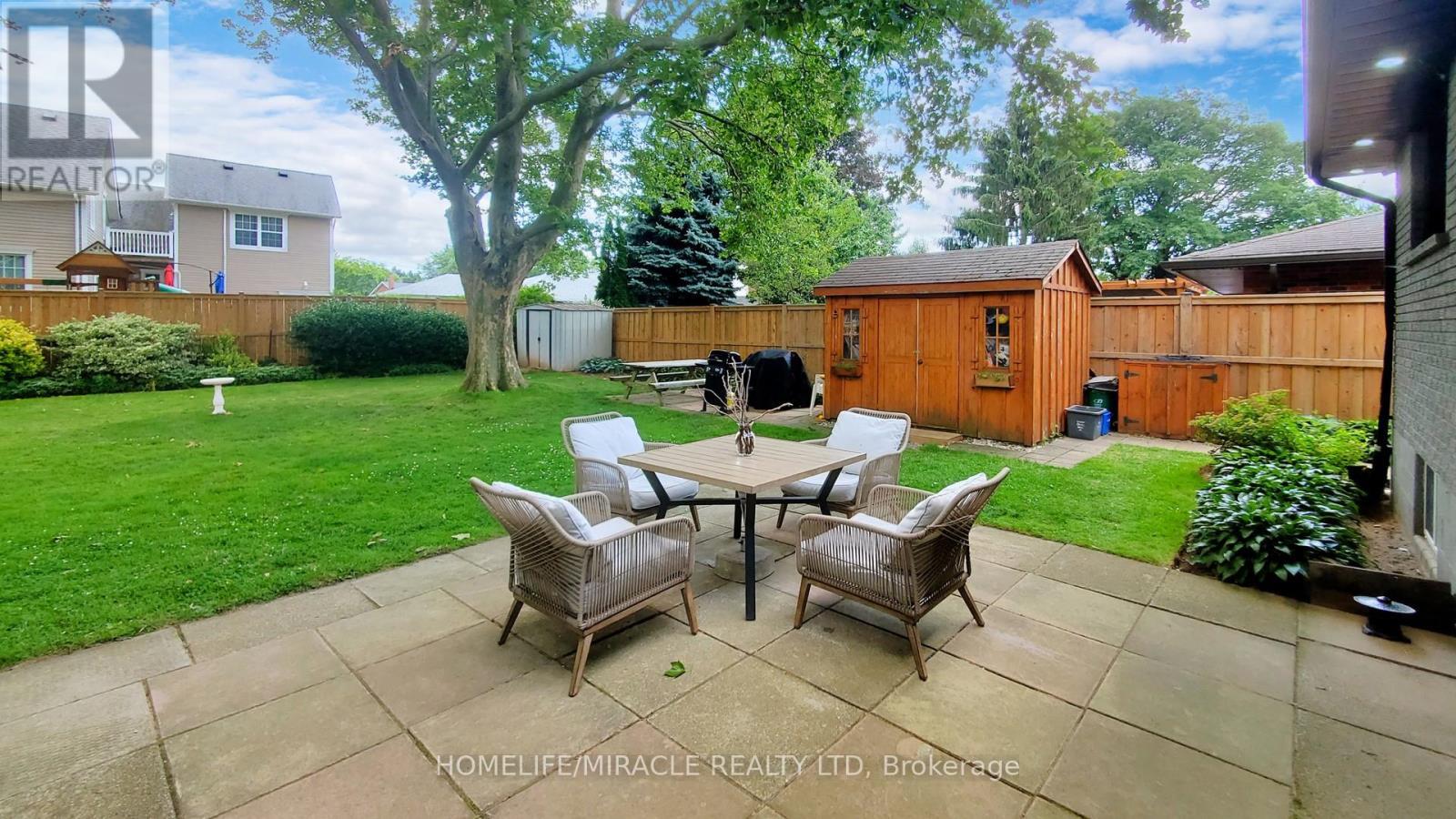 374 Book Road, Grimsby, ON