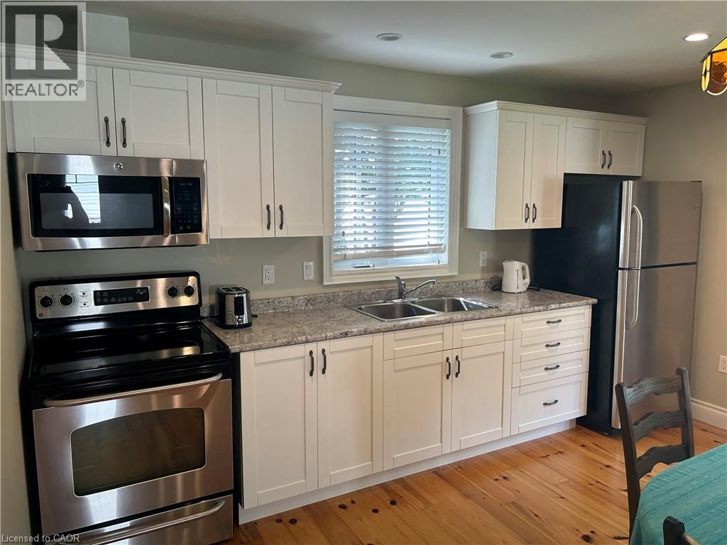 23 Upper Mohawk Point, Lowbanks, ON
