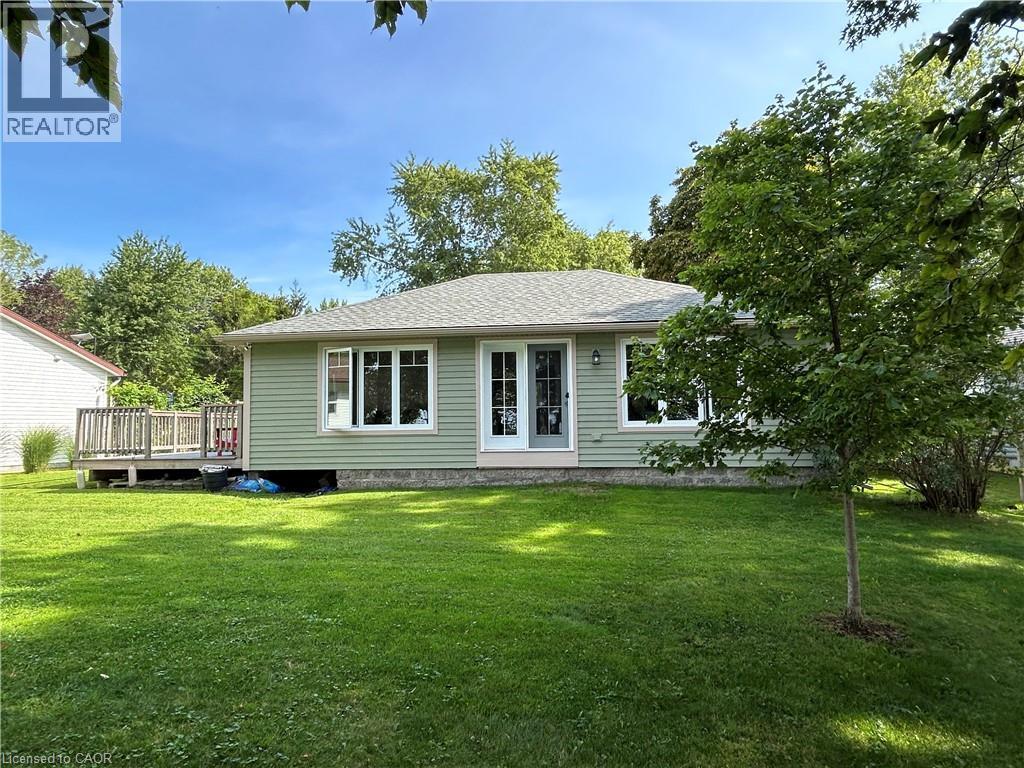 23 Upper Mohawk Point, Lowbanks, ON