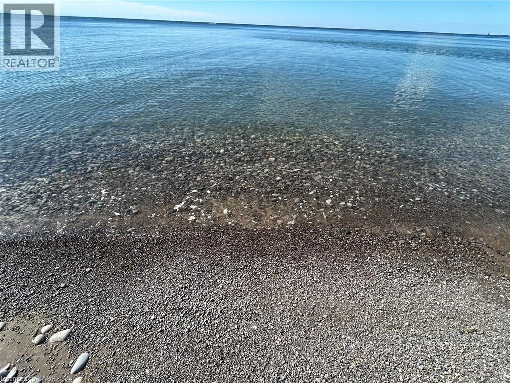 23 Upper Mohawk Point, Lowbanks, ON
