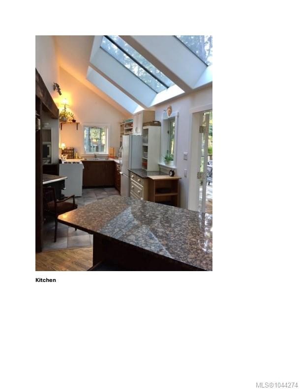 1215 North End Rd, Salt Spring, BC