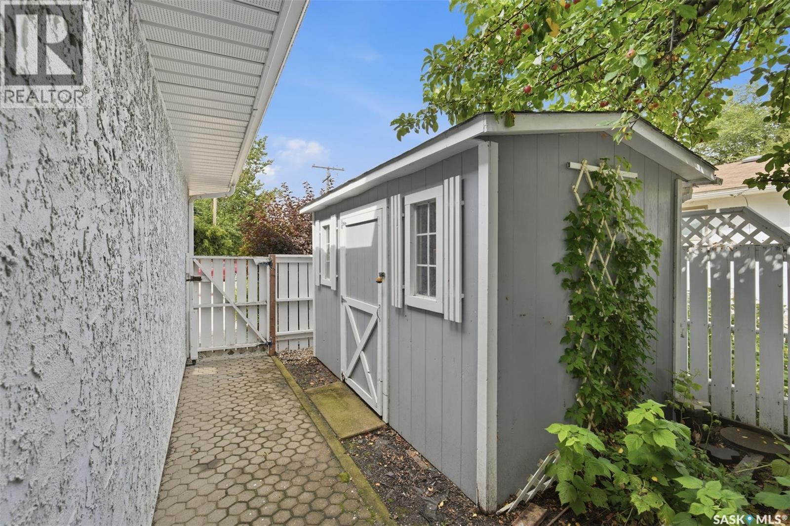 504 3Rd Street E, Watrous, SK