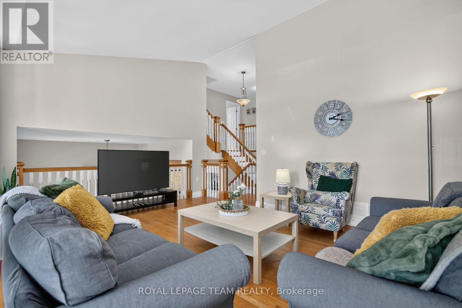 253 Berrigan Drive, Ottawa, ON