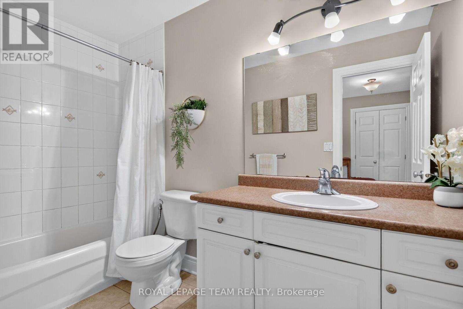 253 Berrigan Drive, Ottawa, ON