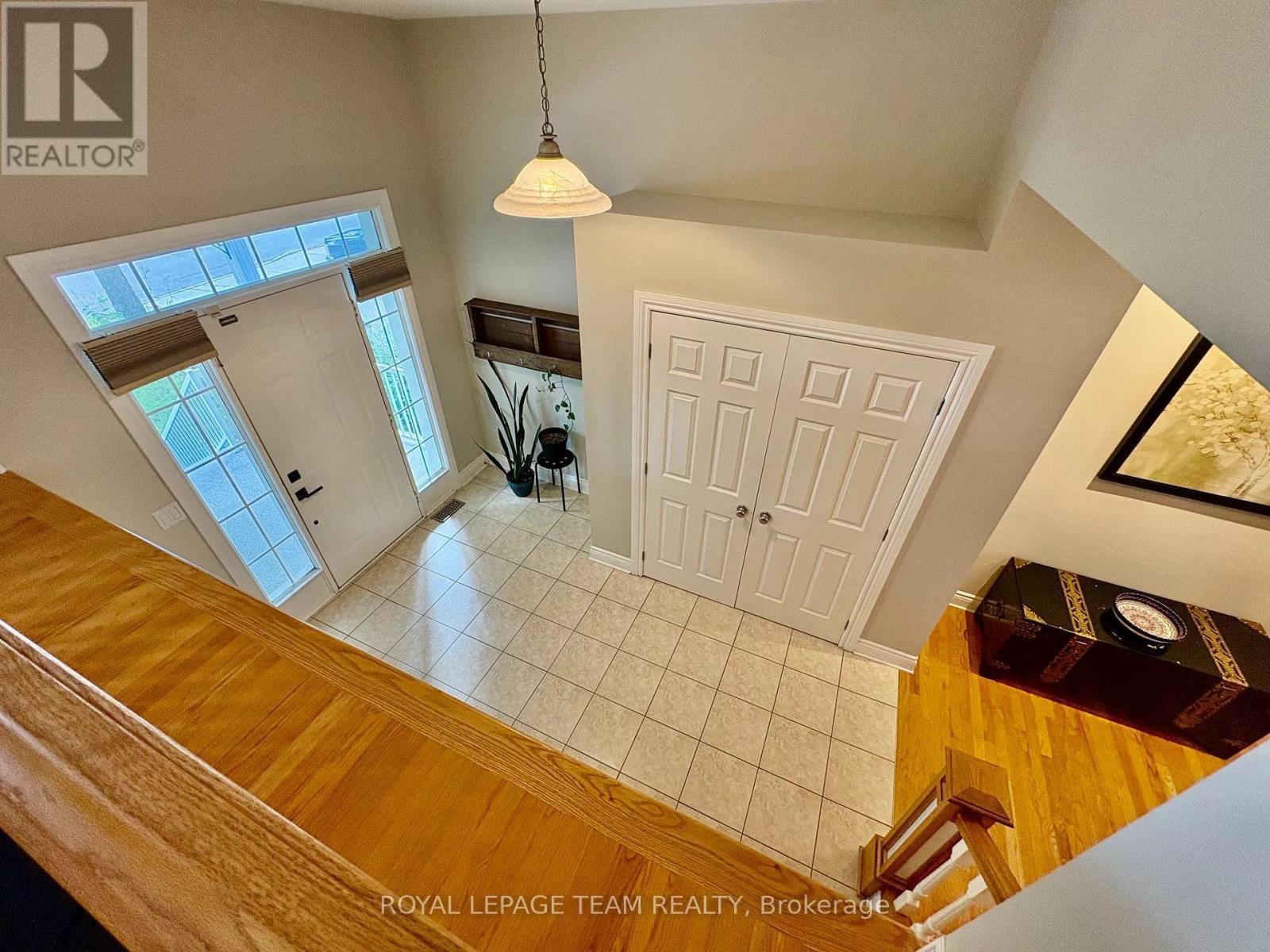 253 Berrigan Drive, Ottawa, ON