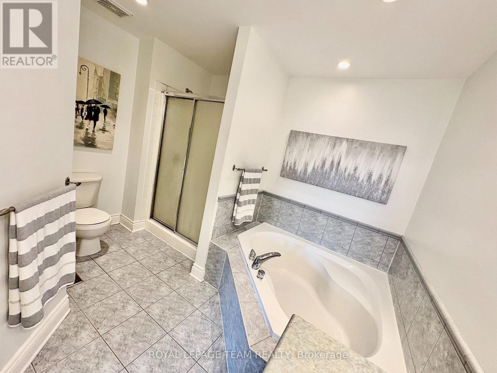 253 Berrigan Drive, Ottawa, ON