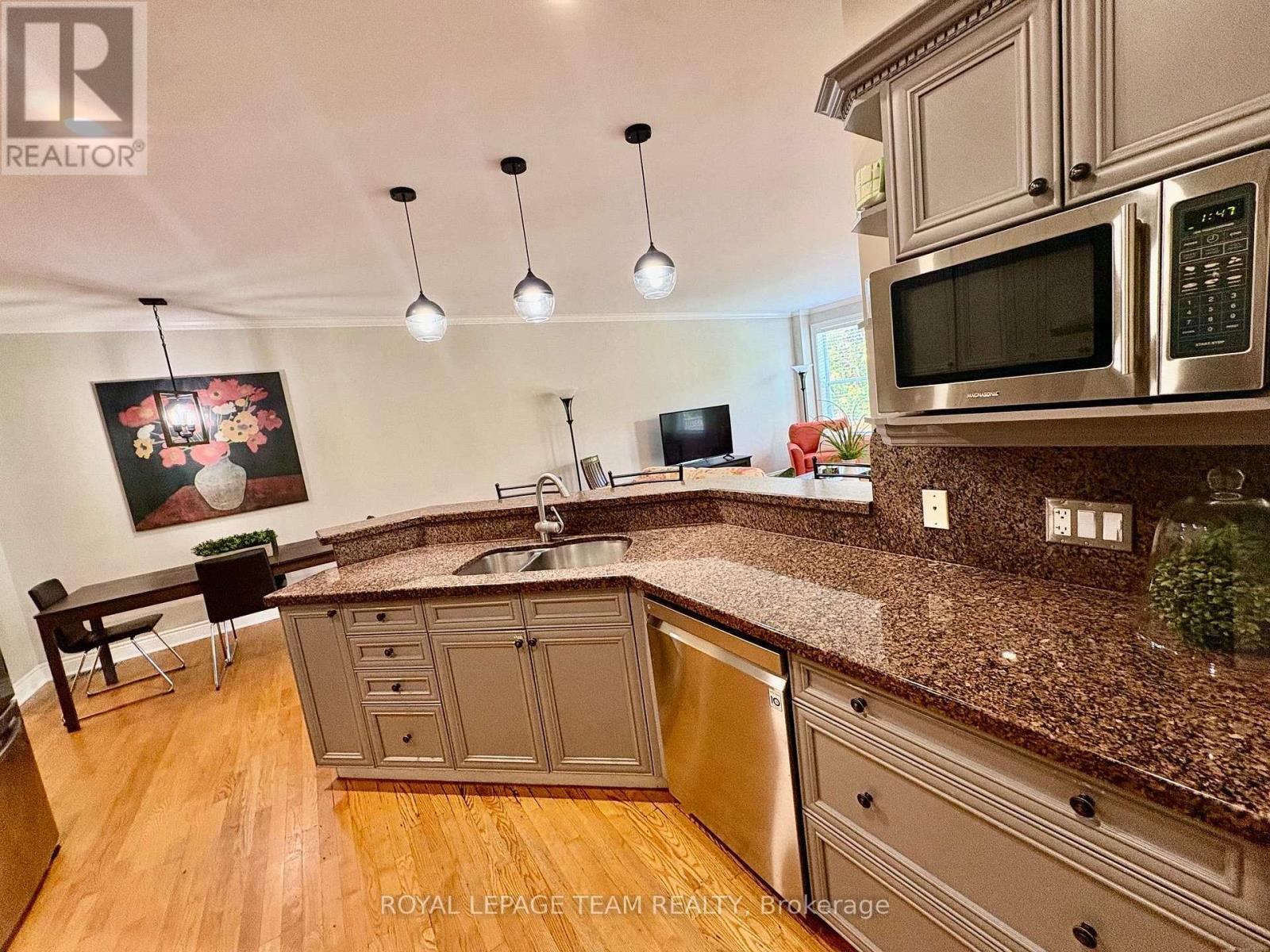 253 Berrigan Drive, Ottawa, ON