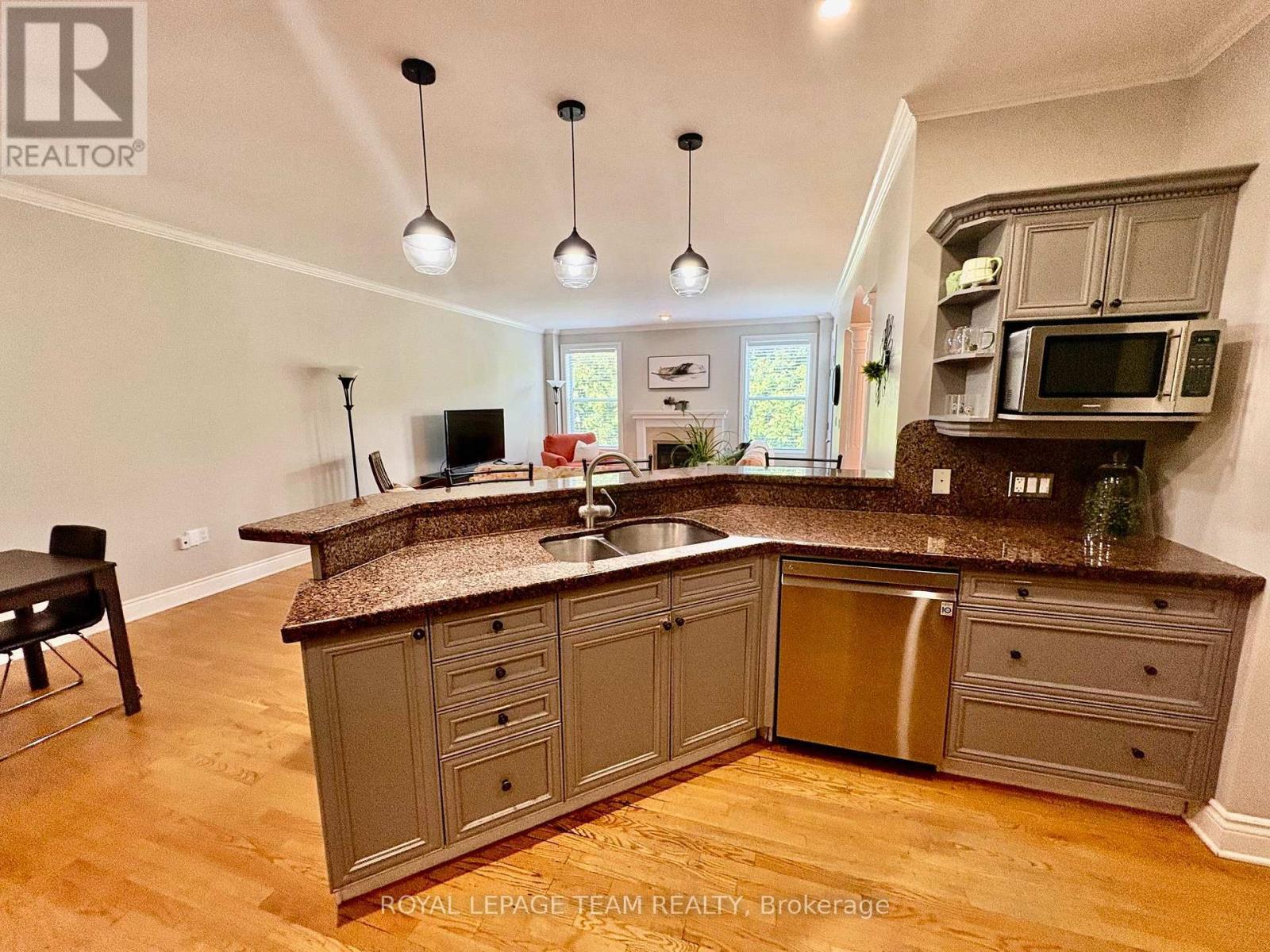 253 Berrigan Drive, Ottawa, ON