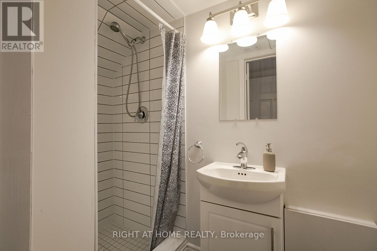 75 - 1080 Walden Circle, Mississauga, ON