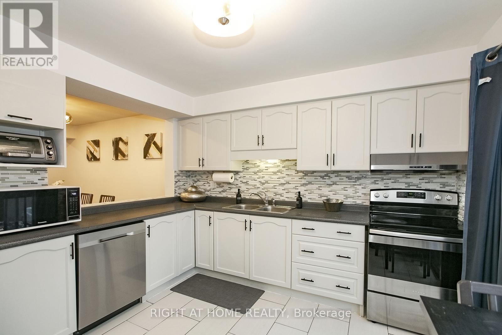 75 - 1080 Walden Circle, Mississauga, ON