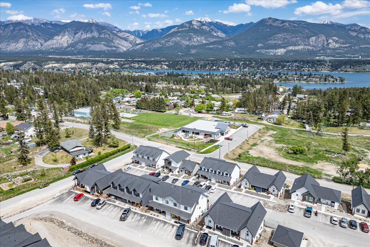 46-2098 Pine Tree Way, Invermere, BC