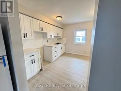 APT 2 - 2 KING STREET Quinte West (Trenton Ward), ON K8V 3V7
