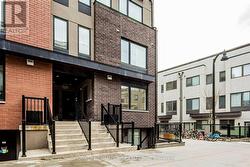 18 - 142 WILLIAM DUNCAN ROAD Toronto, ON M3K 0C1
