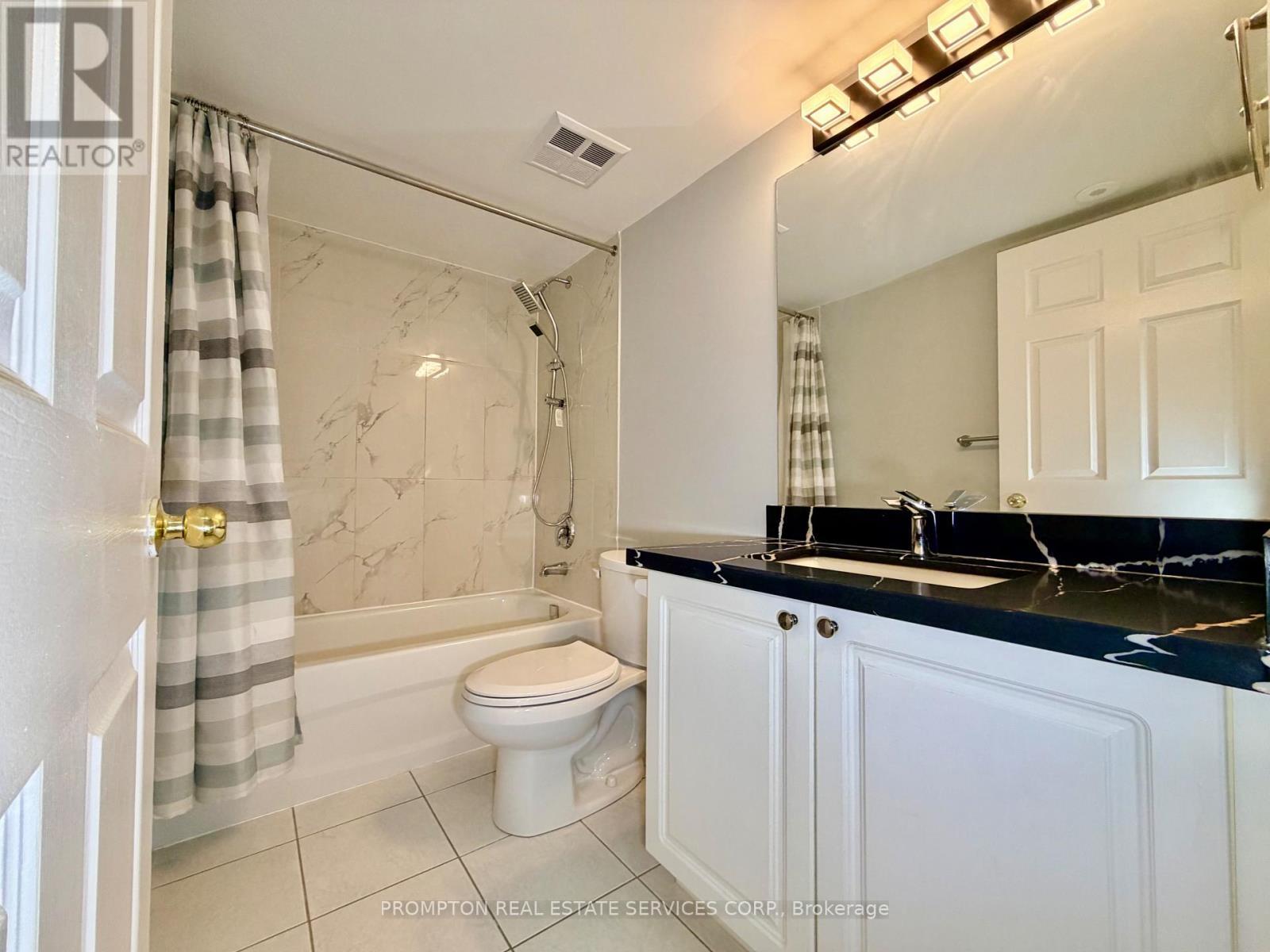 PRIMARY BEDROOM ENSUITE WASHROOM - 11 - 285 Antibes Drive, Toronto, ON