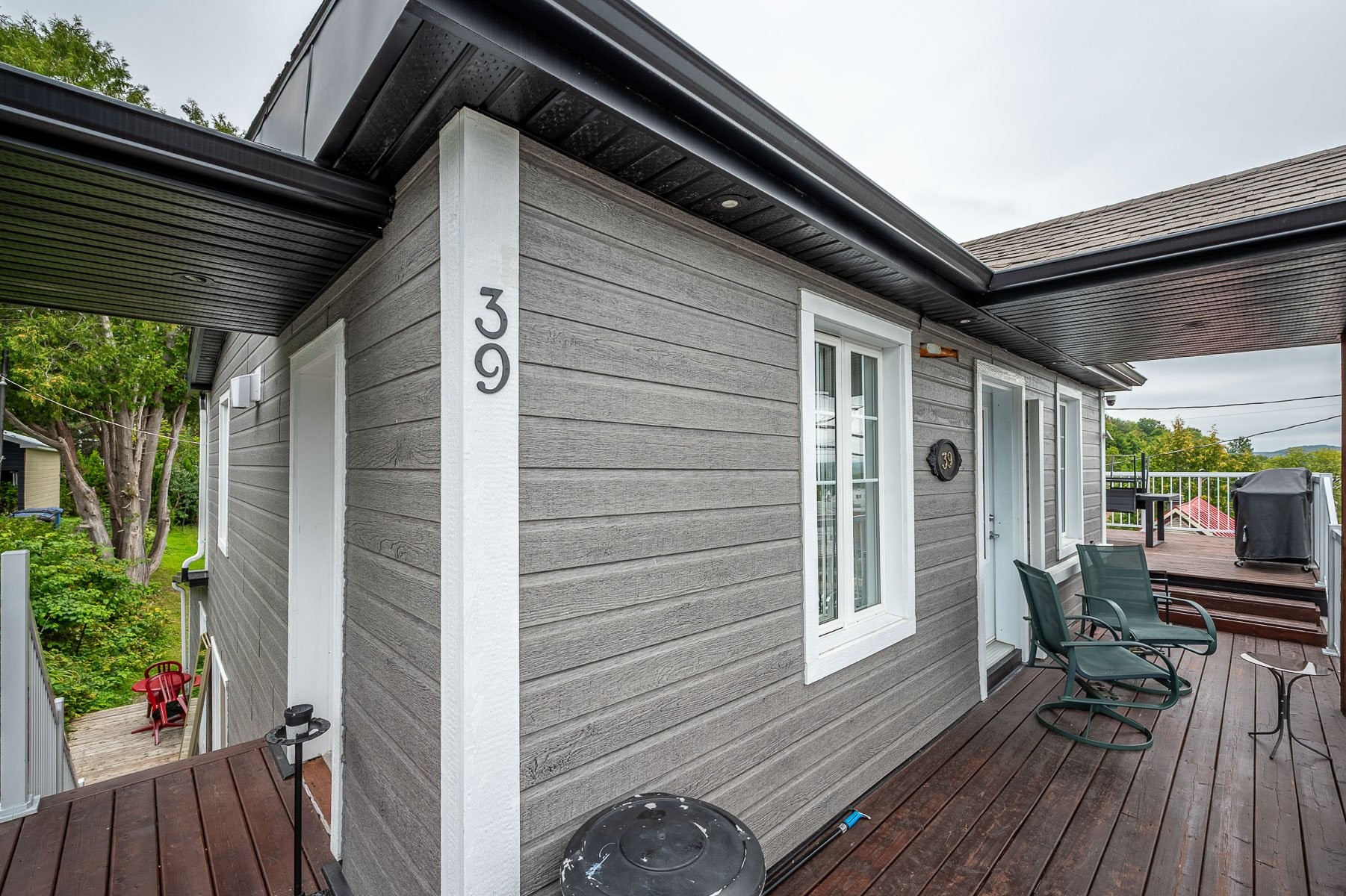 Balcon - 39 Rue Morin, Sainte-Adèle, QC