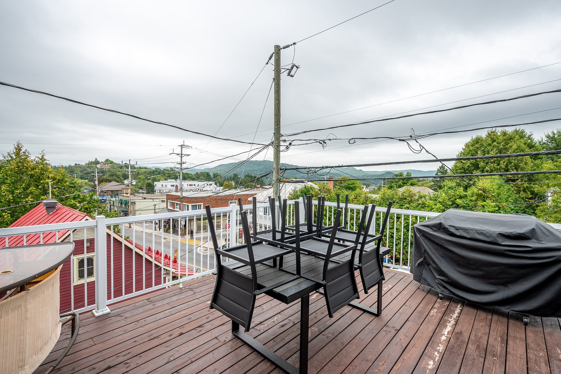 Balcon - 39 Rue Morin, Sainte-Adèle, QC