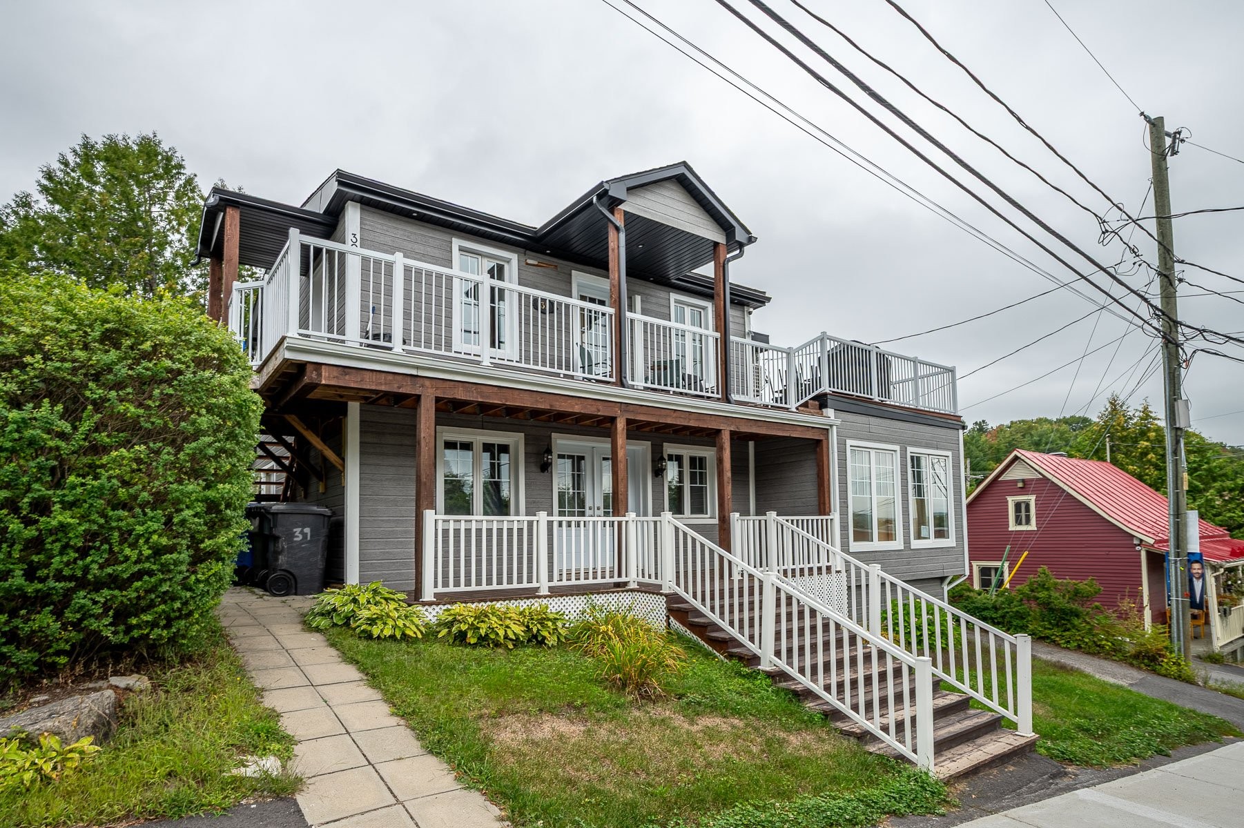 Façade - 39 Rue Morin, Sainte-Adèle, QC